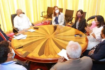 රතු කුරුස - "ඌබර්" ඒකාබද්ධ ව්‍යාපෘතියක්..!