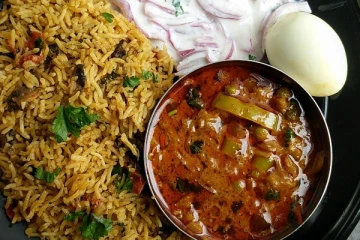 வீடே மணமணக்கும் காளான் பிரியாணி! இப்படி ஒரு முறை செய்து சாப்பிடுங்க