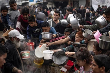 காசாவை சுற்றிவளைக்கும் இஸ்ரேலிய இராணுவ தாங்கிகள் : பட்டினியால் வாடும் மக்கள்