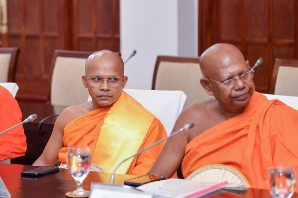 உலக பௌத்த சங்க சம்மேளனத்தின் 60 ஆவது ஆண்டு விழா இலங்கையில் - ஜனாதிபதியின் பணிப்புரை | 60Th Anniversary World Buddhist Sangha Federation உலக பௌத்த சங்க சம்மேளனத்தின் 60 ஆவது ஆண்டு விழா இலங்கையில் - ஜனாதிபதியின் பணிப்புரை | 60Th Anniversary World Buddhist Sangha Federation