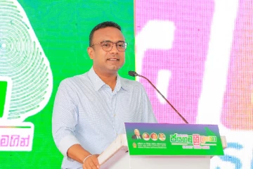 விடுதலை புலிகளால் கூட மூடப்படாத பாடசாலைகளை தொழிற்சங்கத்தினர் மூடுகின்றனர் : மனுஷ நாணயக்கார