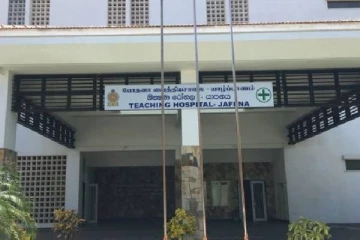 யாழ்.மாவட்டத்தில் கொரோனா அதிகரிப்பு;  அவரச சிகிச்சை பிரிவு - சிகிச்சை நிலையங்களில் இடமில்லை!