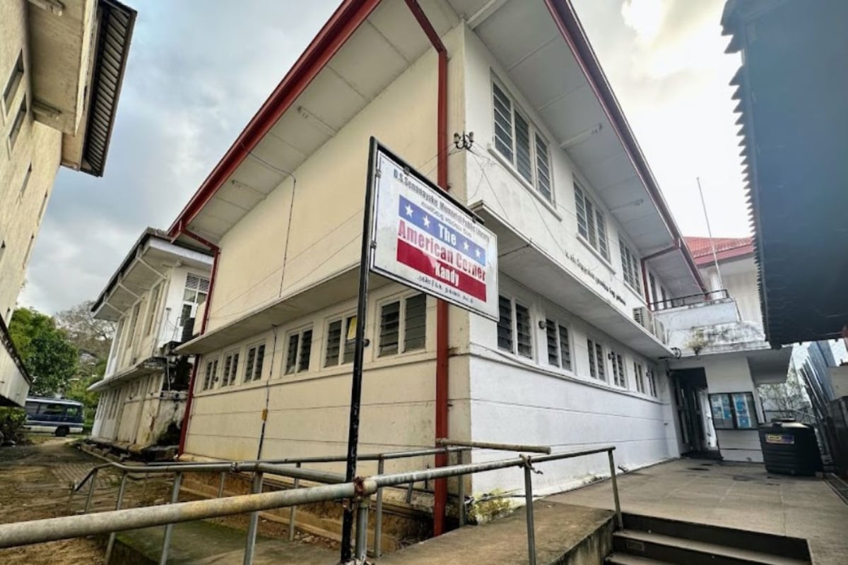 இலங்கையில் அமெரிக்க தூதரகத்தை குறி வைத்த வெளிநாட்டவர்! மர்மான முறையிலான மிரட்டலால் பரபரப்பு | Search Operation On A Mystery Man