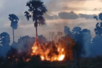 யாழில் விஷமிகள் கைவரிசையால் பற்றியது தீ