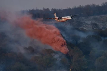 பிரான்சின் பெரும்பாலான பகுதிகளுக்கு வெப்ப அலை எச்சரிக்கை