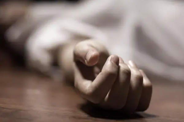 மனைவியை உயிரோடு எரித்துக் கொன்ற கணவன் | Husband Burns Wife Alive To Death