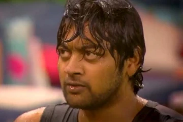 ராஜு, அண்ணாச்சிக்கு பிக்பாஸ் கொடுக்க சொன்ன தண்டனை: செருப்பை கழட்டி அடிச்சிட்டு போ! பரபரப்பான ப்ரொமோ