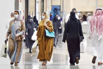 ஓராண்டுக்குப் பிறகு வெளிநாடுகளுக்கு செல்ல மக்களுக்கு அனுமதி அளித்த நாடு!