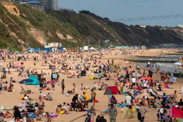 ஆண்டின் கடும் வெப்பமான நாள்... அறிவித்த பிரித்தானிய வானிலை மையம்: விடுக்கப்பட்ட எச்சரிக்கை