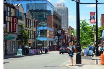 கனடா தினத்தன்று இரவில் சாலையில் நின்றிருந்த பெண்ணுக்கு நேர்ந்த நிலை! 53 வயது நபர் கைது