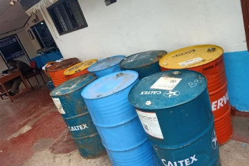 கற்பிட்டி பகுதியில் பெட்ரோல் கடத்த முற்பட்ட மூவர் கைது (Photos)