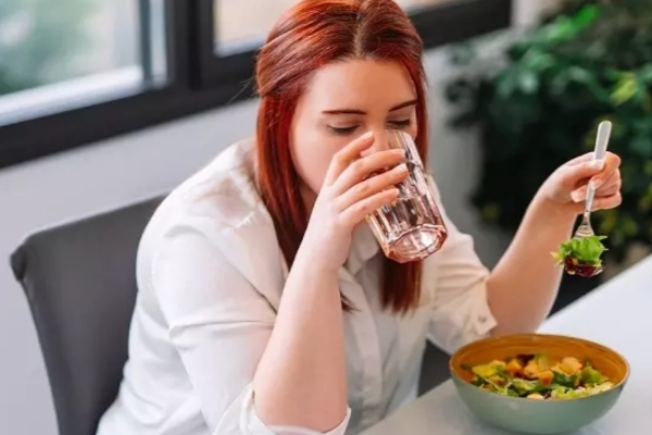 டயட் கோக் குடிப்பவரா நீங்கள்; காத்திருக்கும் ஆபத்து! | Diet Coke Cause Cancer A Recent Study