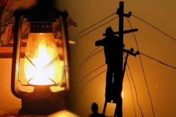 இலங்கையில் நிலவும் சீரற்ற காலநிலை...பல பகுதிகளில் மின்சாரம் துண்டிப்பு!