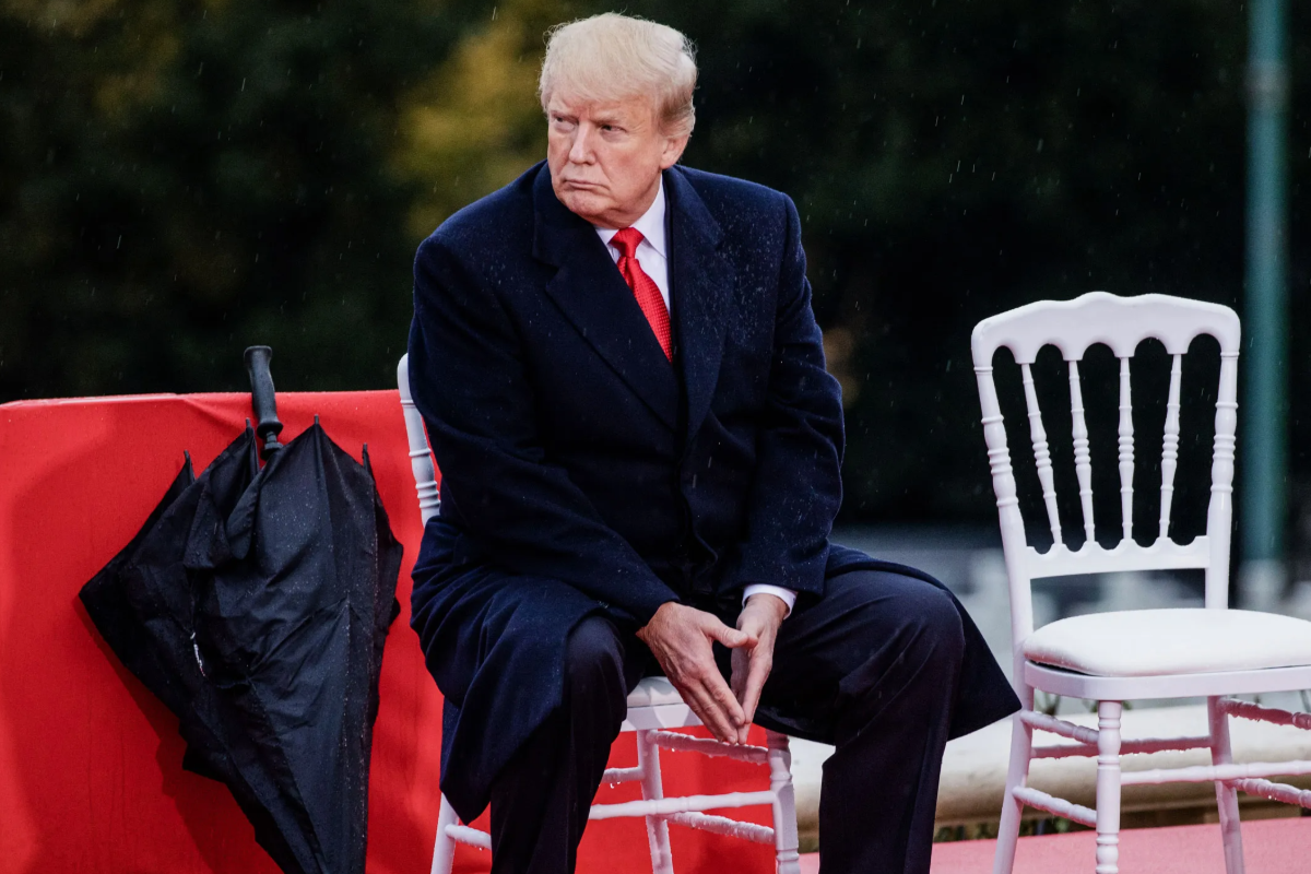 அமெரிக்க அதிபர் ட்ரம்பின் செல்வாக்கில் பாரிய சரிவு! | Massive Drop In Us President Trump S Popularity