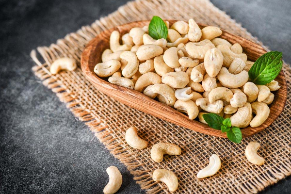 தினமும் 4 முந்திரி சாப்பிட்டால் நடக்கும் அதிசயம்! பல பிரச்சினைக்கு தீர்வு | Cashew Nuts Daily 4 Eating Benefits In Tamil