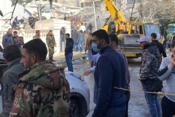 இஸ்ரேல் நடத்திய குண்டுவீச்சு தாக்குதலில் 5 பேர் பலி