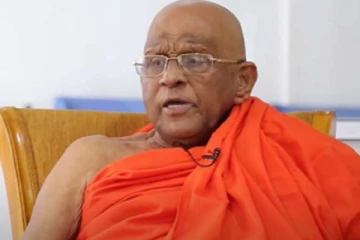 கோட்டாபய-மஹிந்த அரசாங்கத்திற்கு எதிராக கிளர்ந்தெழுந்த தேரர்!