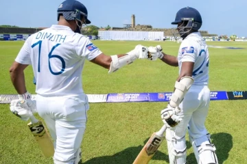 ශ්‍රී ලංකා ක්‍රිකට් ක්‍රීඩකයින් දෙදෙනෙක්ගෙන් ශතක ද්විත්වයක්..