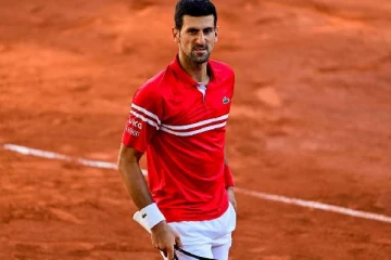 பிரான்ஸ் முடிவால் மீண்டும் சிக்கலில் ஜோகோவிச்