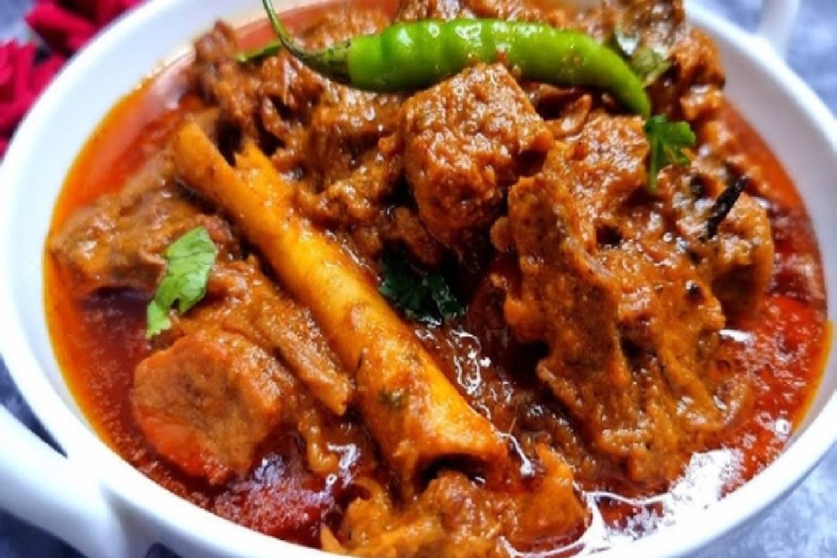 Kolhapuri Mutton Recipe: காரசாரமான கோலாப்பூரி மட்டன் குழம்பு செய்முறை | Tasty Kolhapuri Mutton Masala Recipe Kolhapuri Mutton Recipe: காரசாரமான கோலாப்பூரி மட்டன் குழம்பு செய்முறை | Tasty Kolhapuri Mutton Masala Recipe