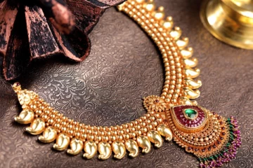 ஒரே நாளில் கிடுகிடுவென மாறிய தங்கம் விலை!