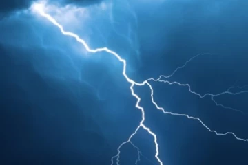 ප්‍රභල අකුණු ගැන කාළගුණ විද්‍යා දෙපාර්තමේන්තුවෙන් අවවාදාත්මක නිවේදනයක්..