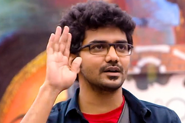 நடிகர் கவினா இது! கல்லூரி பருவத்தில் எடுக்கப்பட்ட அன்ஸீன் புகைப்படம் இதோ | Actor Kavin Collage Days Photo