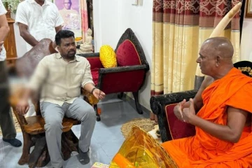 யாழ். நயினாதீவுக்கு விகாரதிபதியை சந்தித்த ஜனாதிபதி அநுர