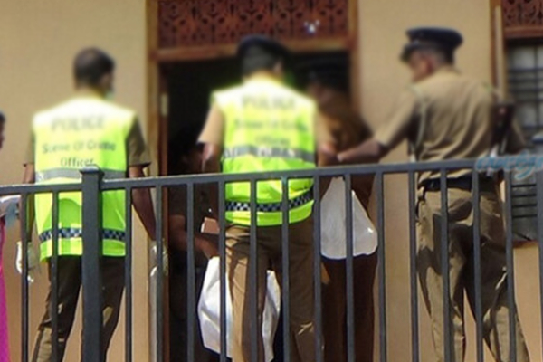 கம்பஹாவில் யுவதி ஒருவர் கொலை - காதலனைத் தேடி பொலிஸார் வலைவீச்சு | Young Woman Was Murdered In Gampaha