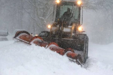 அமெரிக்காவில் கடுமையான பனிப்புயல்: அவதிக்குள்ளான மக்கள்