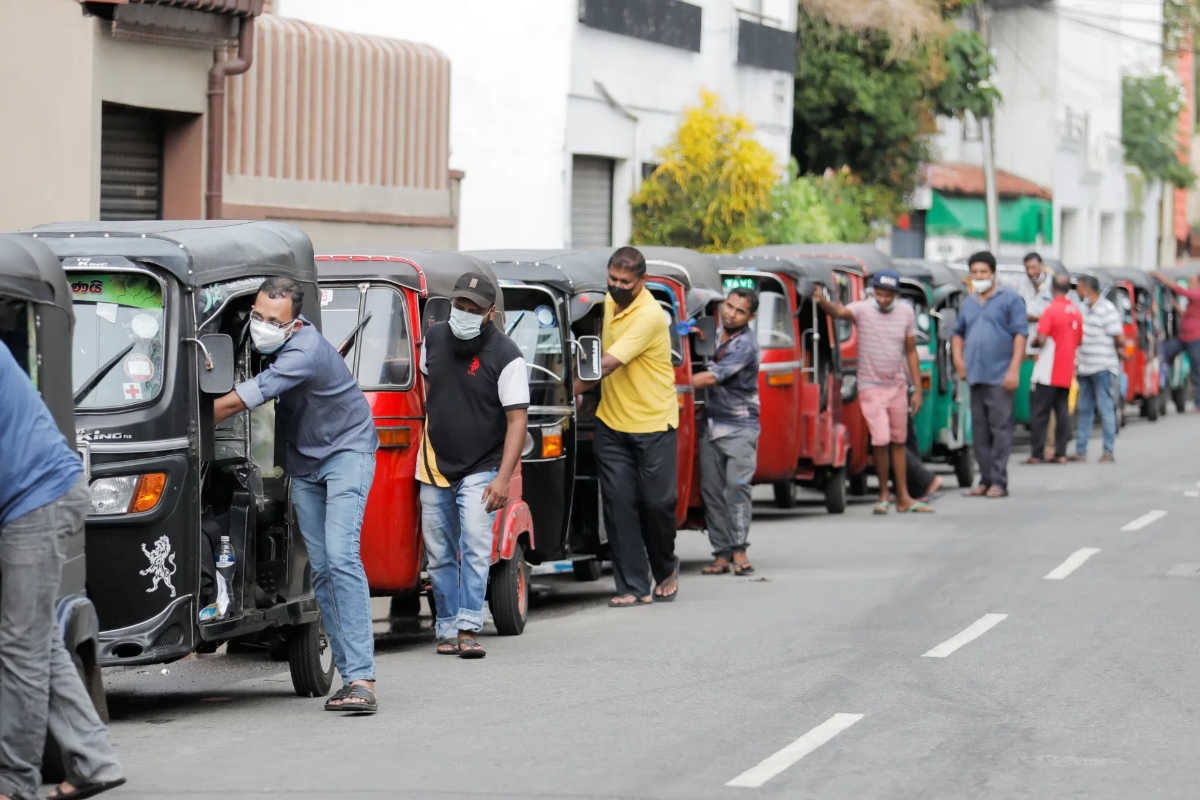தனியார் பேருந்து உரிமையாளர்களுக்கு விடுக்கப்பட்டுள்ள முக்கிய அறிவிப்பு | Fuel Supply To Private Buses Through Sltb Depots தனியார் பேருந்து உரிமையாளர்களுக்கு விடுக்கப்பட்டுள்ள முக்கிய அறிவிப்பு | Fuel Supply To Private Buses Through Sltb Depots