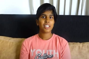 ஒரே வருடத்தில் சாதாரண தரம்,உயர்தரப் பரீட்சைக்குத் தோற்றி சாதனைப் படைத்த மாணவி