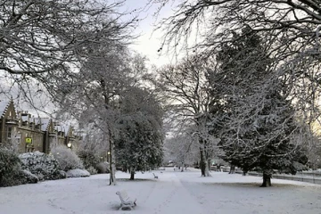 இங்கிலாந்தின் வடக்கு பகுதிகளில் பனிப்பொழிவு குறித்து எச்சரிக்கை