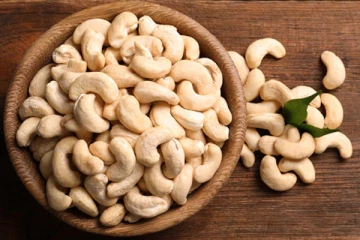 தினமும் 4 முந்திரி சாப்பிட்டால் நடக்கும் அதிசயம்! பல பிரச்சினைக்கு தீர்வு