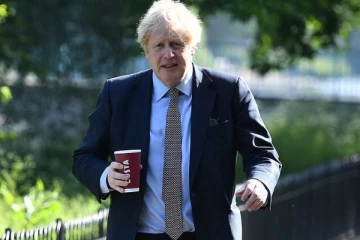 இங்கிலாந்தில் பொதுமுடக்கம் விலக்கிக் கொள்ளப்படுவது எப்போது? வெளியாகியுள்ள தகவல்