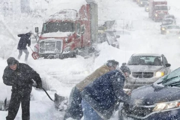 அமெரிக்காவில் கடும் பனிப்புயலால் ஏற்பட்டுள்ள பாதிப்பு - செய்திகளின் தொகுப்பு