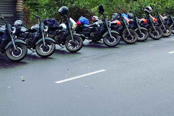 20 மோட்டார் சைக்கிள்கள் பொலிஸாரால் பறிமுதல்! | 20 Motorcycles Seized By The Police
