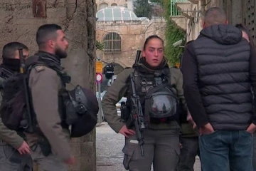 இஸ்ரேல் பொலிஸாரைத் தாக்க முயன்ற இளைஞருக்கு நேர்ந்த கதி