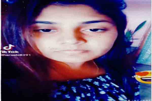 இளம் பெண் ஒருவரை தேடி உதவி கோரும் பொலிஸார்! | Police Asking For Help In Searching Missing Woman
