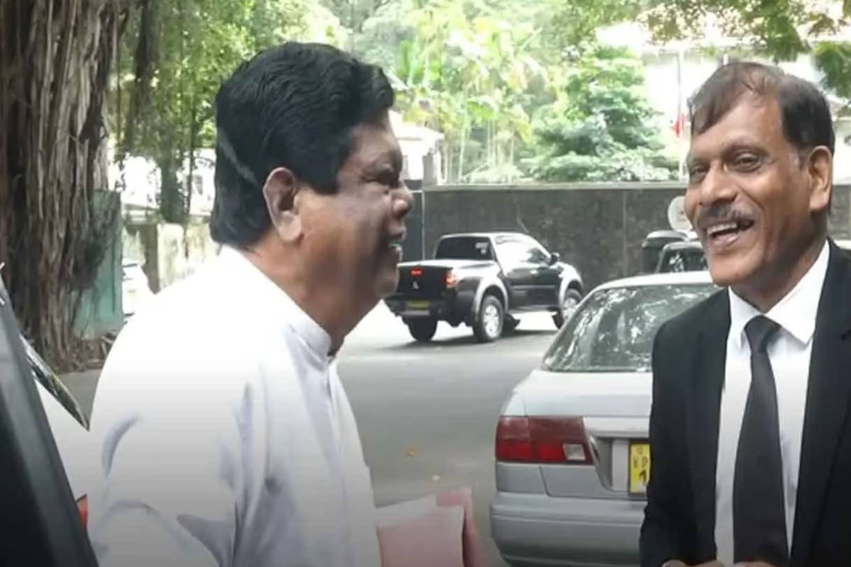 முன்னாள் அமைச்சர் பந்துல குணவர்தன இலஞ்ச ஒழிப்பு ஆணைக்குழுவில் | Former Minister Bandula Gunawardena Questioned முன்னாள் அமைச்சர் பந்துல குணவர்தன இலஞ்ச ஒழிப்பு ஆணைக்குழுவில் | Former Minister Bandula Gunawardena Questioned