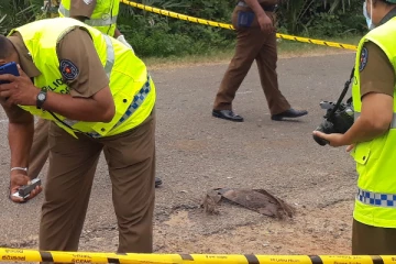 உடலில் தீ வைத்துக் கொண்டு மனைவியை கட்டிபிடித்து கொலை செய்த கணவர்