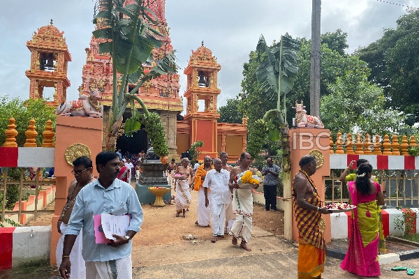 யாழ். பல்கலையினுள் சமயத் தலைவர்களின் உருவச் சிலைகள் திறப்பு | Jaffna University Tamil Cultural Religious Leaders