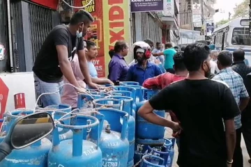 எரிவாயு சிலிண்டர்கள் காணாமல் போயுள்ளன: அதிருப்தியில் மக்கள் (Photos)