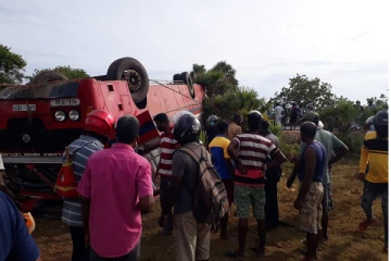 யாழில் கோரவிபத்தில் சிக்கிய இ.போ.ச பேருந்து; பயணிகளின் நிலை!