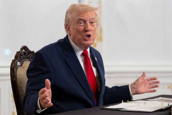 வலுக்கும் உக்ரைன் - ரஷ்யா போர்: புடினின் முடிவை அறிவித்தார் ட்ரம்ப் | Trump Says Putin Wants To End Ukraine War