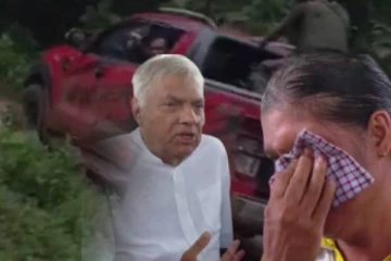 மியன்மாரிலுள்ள மகனை காப்பாற்றுமாறு ரணிலிடம் கண்ணீர் மல்க கோரிக்கை விடுத்த தாய்