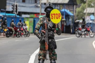 மோசமடையும் நிலைமை! நாட்டை முழுமையாக முடக்க முன்வைக்கப்பட்டுள்ள யோசனை