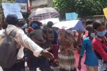 ஸ்ரீலங்காவை சர்வதேச நீதிமன்றில் நிறுத்து- யாழ்.ஐ.நா உயர்ஸ்தானிகர் அலுவலகம் நோக்கி மாபெரும் பேரணி!