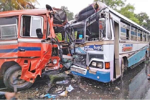 இன்று இரவு கோர விபத்து -14 பேர் படுகாயம் | Terriple Accident To Night