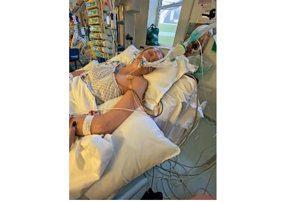 ஜெயம் ரவி கோமாளி  பட பாணியில் 20 வருட சுய நினைவை இழந்த பெண் ; எப்படி தெரியுமா? | Woman Catches Cold Son Losing 20 Years Memories